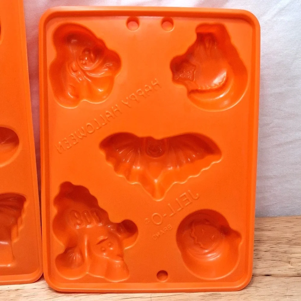 3 Vintage Jello Jigglers Mold Halloween Shapes Jell-o Shots Bats Ghosts Pumpkins